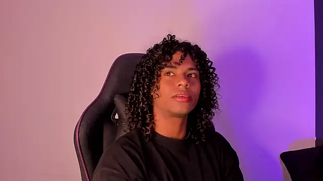 Snapshot of Lucas_eevans chatting on 01.22.25 Lucas eevans online show from 01.22.25