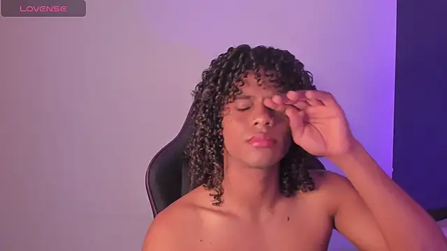 Snapshot of Lucas_eevans chatting on 02.05.25 Lucas eevans online show from 02.05.25