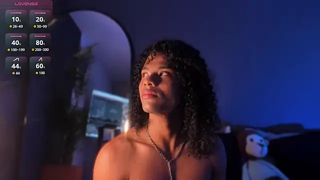 Snapshot of Lucas_eevans chatting on 12.02.25 Lucas eevans online show from 12.02.25