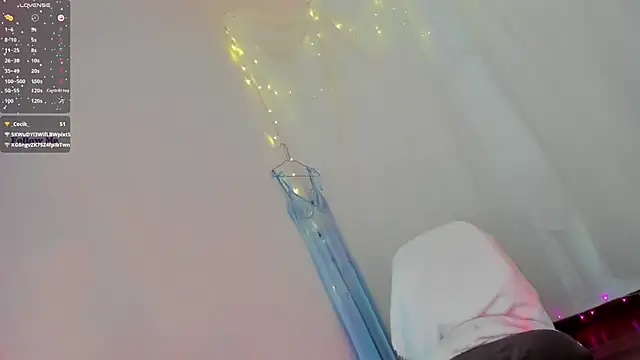 Snapshot of Silvanna-Moree chatting on 01.30.25 Silvanna-Moree online show from 01.30.25