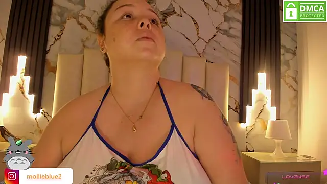 Snapshot of mollieblue69 chatting on 02.03.25 mollieblue69 online show from 02.03.25