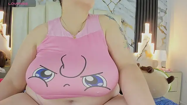 Snapshot of mollieblue69 chatting on 03.17.25 mollieblue69 online show from 03.17.25