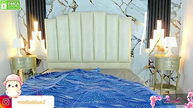 Snapshot of mollieblue69 chatting on 09.19.25 mollieblue69 online show from 09.19.25