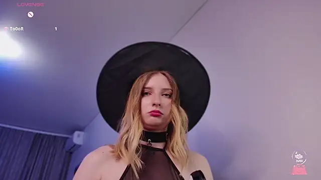 Snapshot of _whiteprincess chatting on 01.30.25 whiteprincess online show from 01.30.25