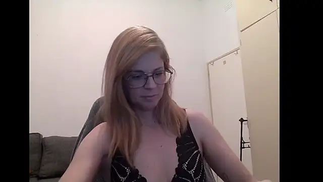 SavannaGirly online show from 09.24.25