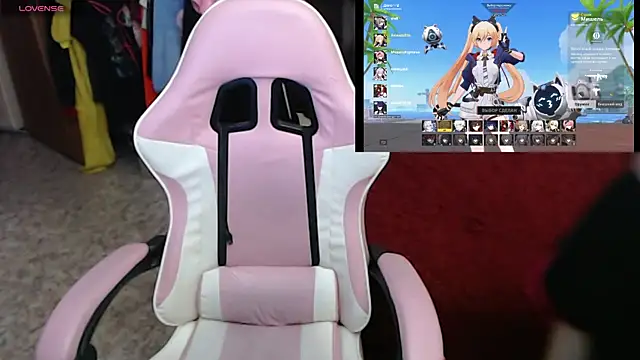 Snapshot of Maya_Viola chatting on 03.22.25 Maya Viola online show from 03.22.25