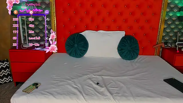 VallerieJones online show from 02.20.25