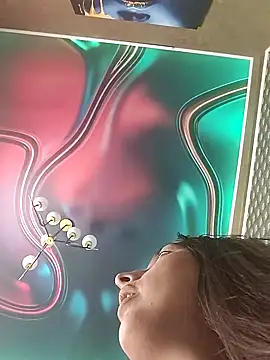 VallerieJones online show from 03.22.25