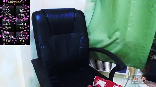 Alliayah Hollyx online show from 12.21.25