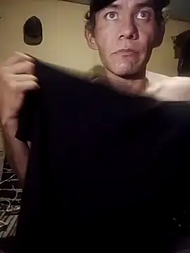 Snapshot of MarsWood chatting on 03.25.26 MarsWood online show from 03.25.26