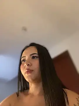 Snapshot of jailyncam_ chatting on 02.19.25 jailyncam online show from 02.19.25