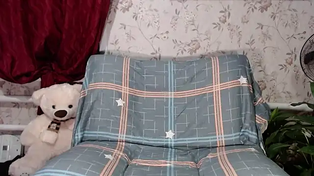 EmilyDoth online show from 12.01.24