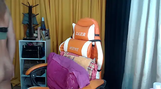 Snapshot of Deliciouscumsxz chatting on 12.07.24 Deliciouscumsxz online show from 12.07.24