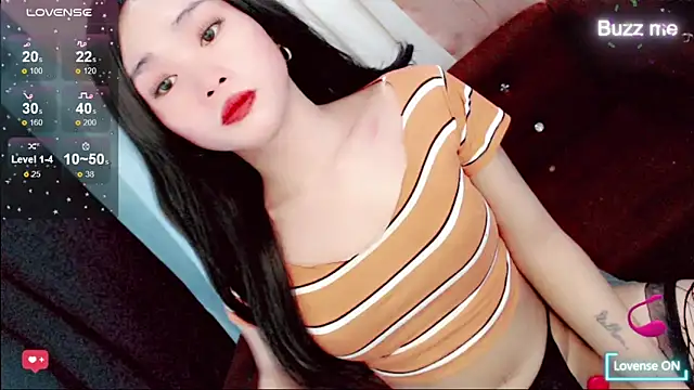 amomentoflust69 online show from 04.11.26