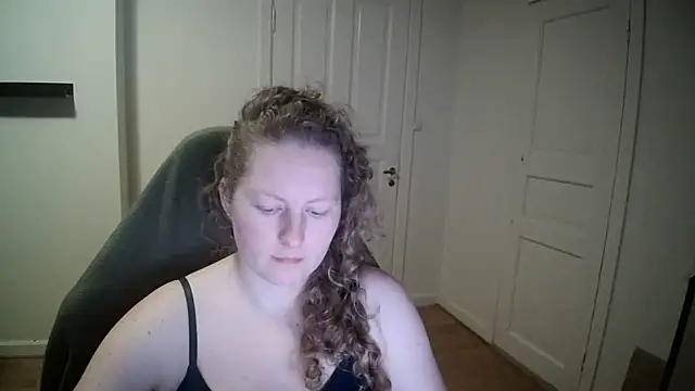 Girlnina-1995 online show from 02.04.25