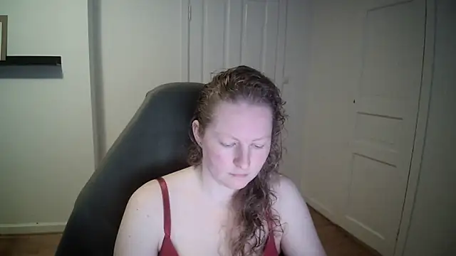 Girlnina-1995 online show from 03.18.25