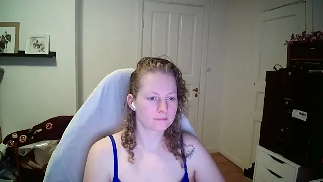 Girlnina-1995 online show from 02.11.26