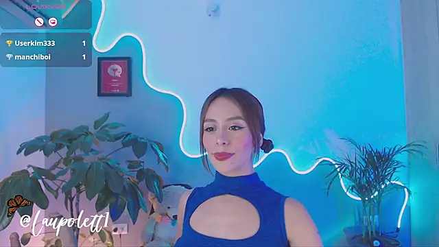 Snapshot of LauPolett chatting on 02.01.25 LauPolett online show from 02.01.25