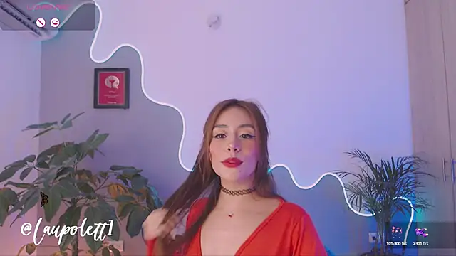 Snapshot of LauPolett chatting on 03.14.25 LauPolett online show from 03.14.25