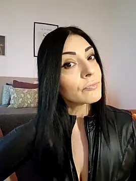 Snapshot of AryaSummersReal chatting on 02.27.25 AryaSummersReal online show from 02.27.25