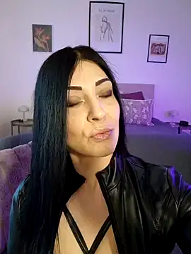 Snapshot of AryaSummersReal chatting on 03.01.25 AryaSummersReal online show from 03.01.25