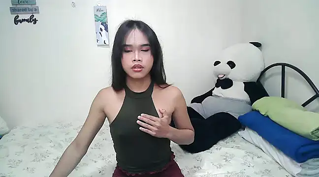 Snapshot of rihanna22 chatting on 02.05.25 rihanna22 online show from 02.05.25