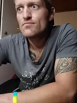 Snapshot of the-billy-blue chatting on 06.08.26 the-billy-blue online show from 06.08.26