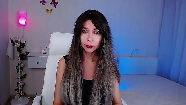 Snapshot of wendifoste chatting on 11.27.25 wendifoste online show from 11.27.25