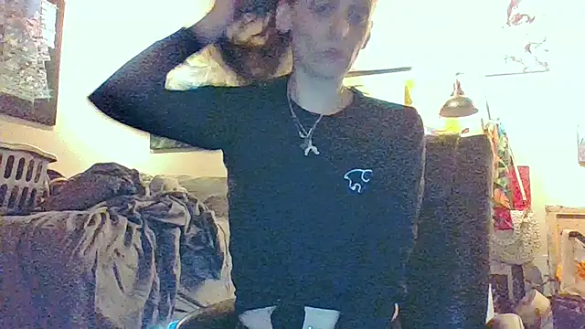 Snapshot of eatmeplease44 chatting on 11.19.25 eatmeplease44 online show from 11.19.25