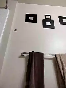 Snapshot of eatmeplease44 chatting on 11.24.25 eatmeplease44 online show from 11.24.25