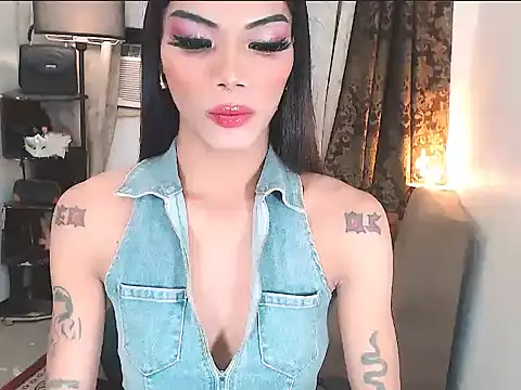 Snapshot of ELLIZABETHFORCUMXX chatting on 02.06.26 ELLIZABETHFORCUMXX online show from 02.06.26
