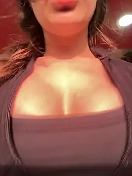 Snapshot of MeganKitty_ chatting on 09.15.25 MeganKitty online show from 09.15.25