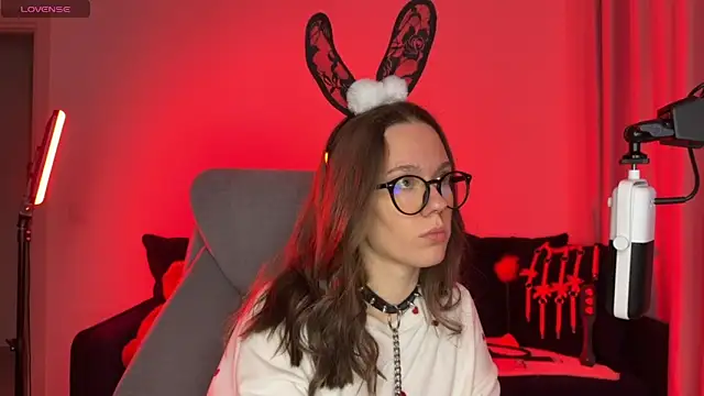 DivineBite online show from 12.15.25