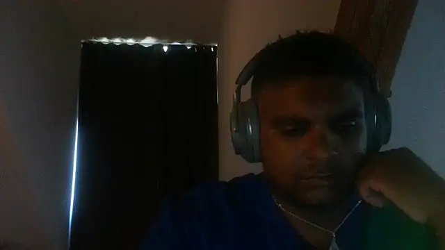 Snapshot of Bandusrilankasexymen chatting on 07.12.26 Bandusrilankasexymen online show from 07.12.26