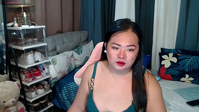 Snapshot of MagnificatMistress chatting on 12.04.24 MagnificatMistress online show from 12.04.24