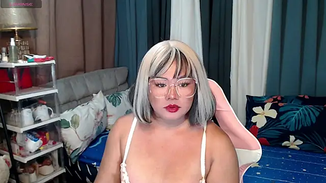 Snapshot of MagnificatMistress chatting on 12.08.24 MagnificatMistress online show from 12.08.24