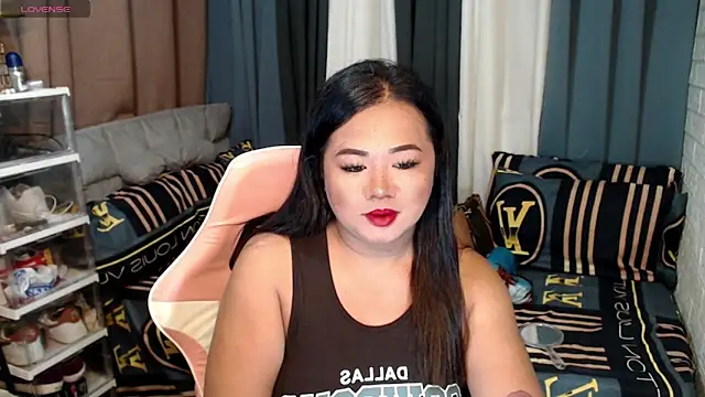 Snapshot of MagnificatMistress chatting on 01.19.25 MagnificatMistress online show from 01.19.25