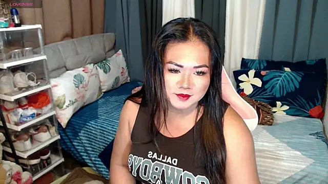 Snapshot of MagnificatMistress chatting on 01.23.25 MagnificatMistress online show from 01.23.25