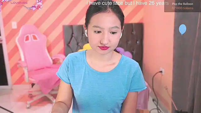 Snapshot of Pinkie_Princes chatting on 01.24.25 Pinkie Princes online show from 01.24.25