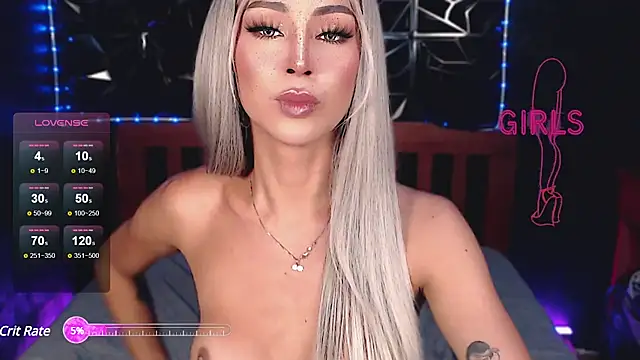 Snapshot of MissVersex4u chatting on 01.08.25 MissVersex4u online show from 01.08.25