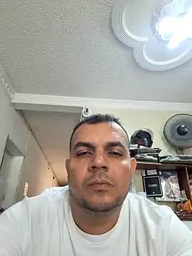 Snapshot of Ben_joseph1976 chatting on 12.24.24 Ben joseph1976 online show from 12.24.24