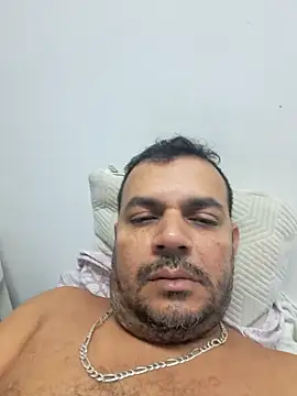 Snapshot of Ben_joseph1976 chatting on 02.26.25 Ben joseph1976 online show from 02.26.25