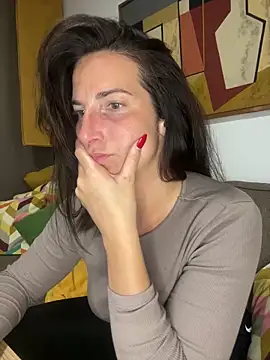 Snapshot of Thescorpionfr chatting on 03.05.25 Thescorpionfr online show from 03.05.25