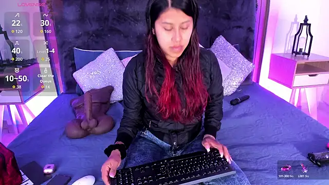 Karlagonzales  online show from 11.06.25