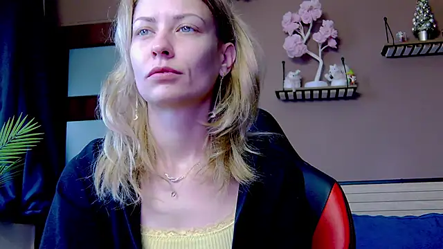 karo123421 online show from 12.15.25