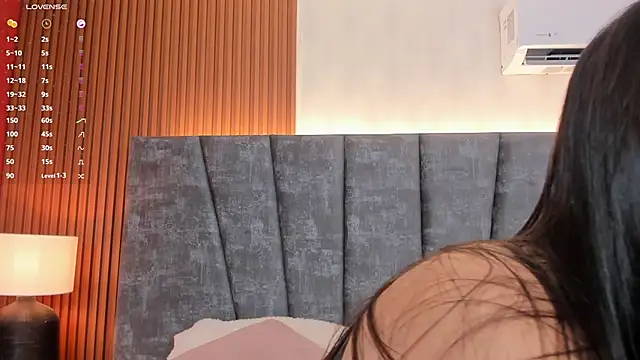 Snapshot of Falak_sweett_ chatting on 01.11.25 Falak sweett online show from 01.11.25