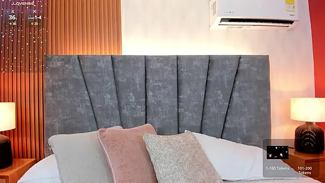 Snapshot of Falak_sweett_ chatting on 11.27.25 Falak sweett online show from 11.27.25