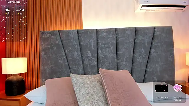 Snapshot of Falak_sweett_ chatting on 11.28.25 Falak sweett online show from 11.28.25