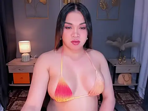 MaxeneCullens online show from 02.18.25