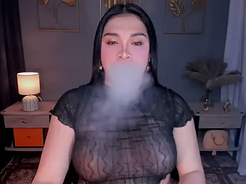 MaxeneCullens online show from 09.12.25